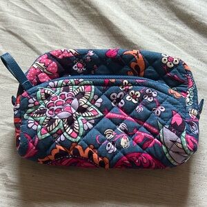 Vera Bradley small plastic lined cosmetic bag